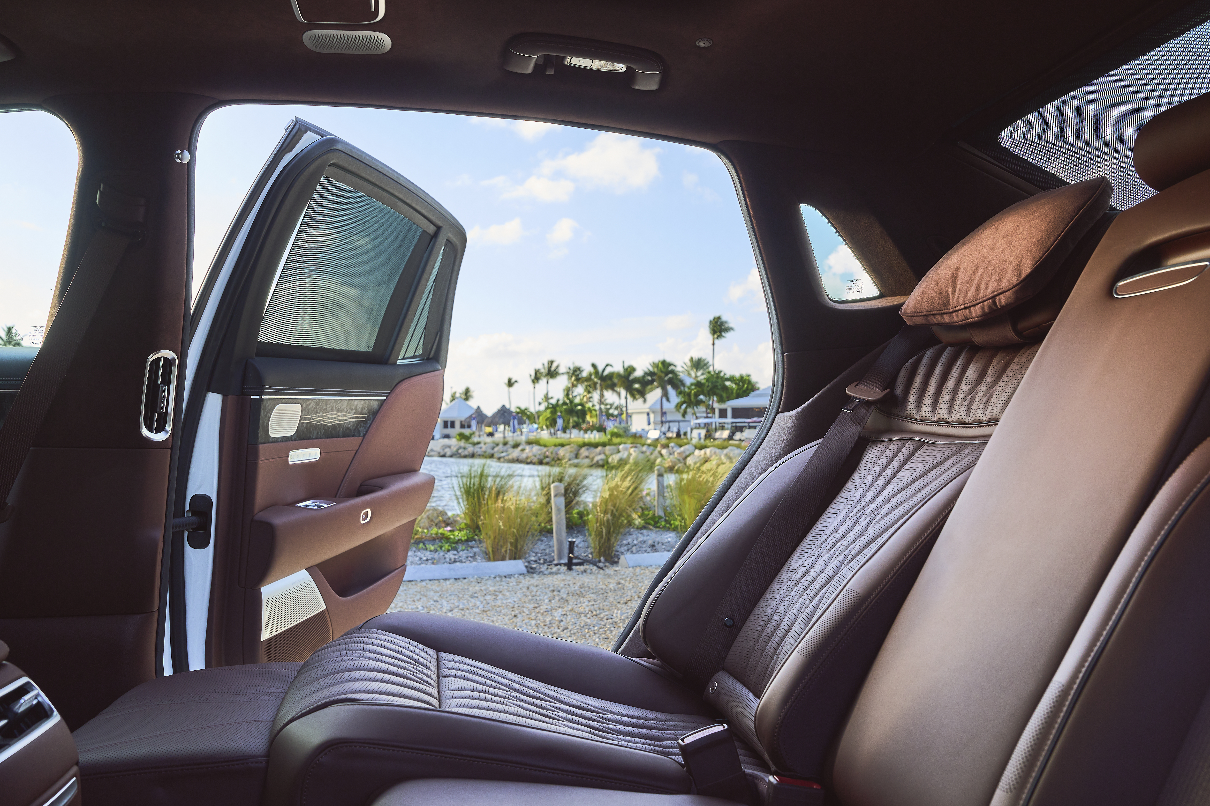2023 Genesis G90 Interior View