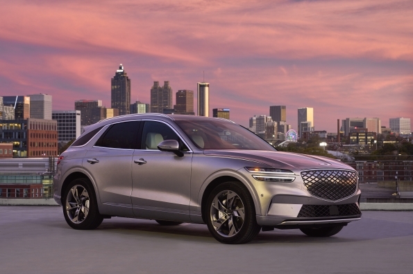 2023 Genesis Electrified GV70