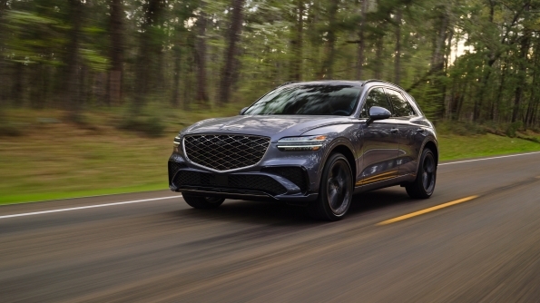 2027 Genesis GV70